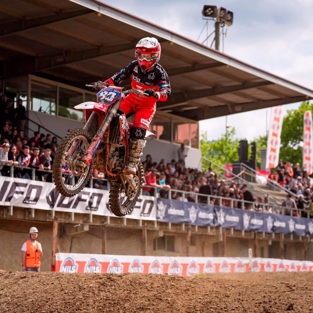 cecilia polato publistudio autowork motocross